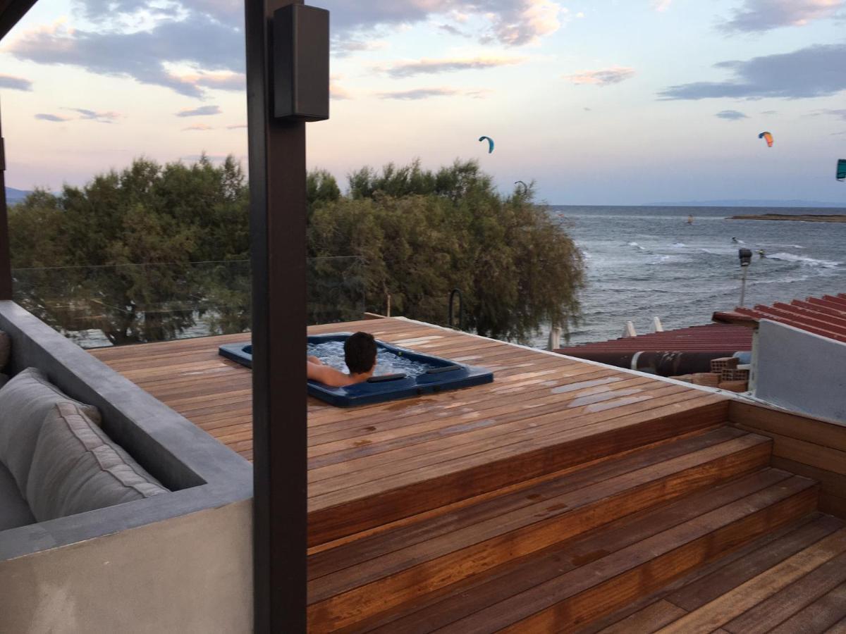 Windsurfing Seaside Apartment Artemida Екстер'єр фото
