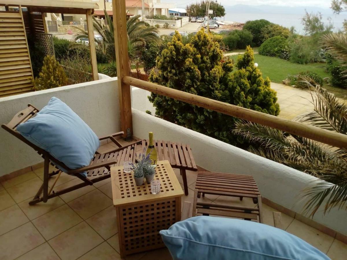 Windsurfing Seaside Apartment Artemida Екстер'єр фото
