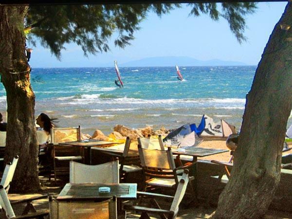 Windsurfing Seaside Apartment Artemida Екстер'єр фото