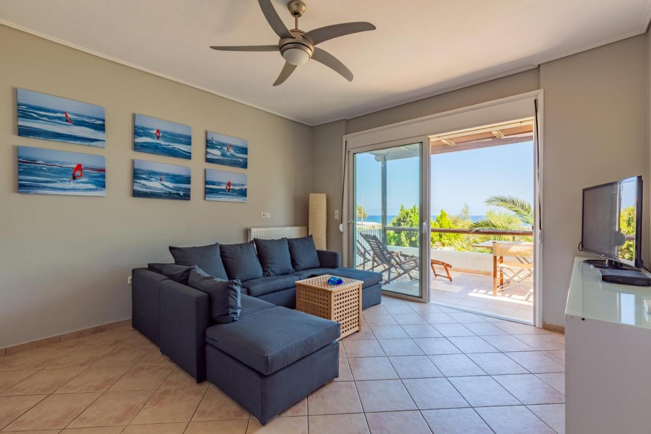 Windsurfing Seaside Apartment Artemida Екстер'єр фото